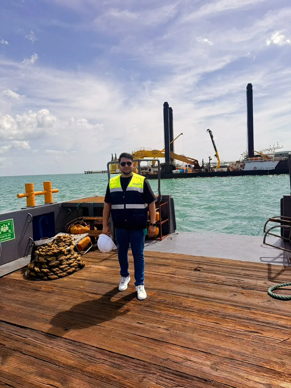 YRVIMAR team on an industrial project